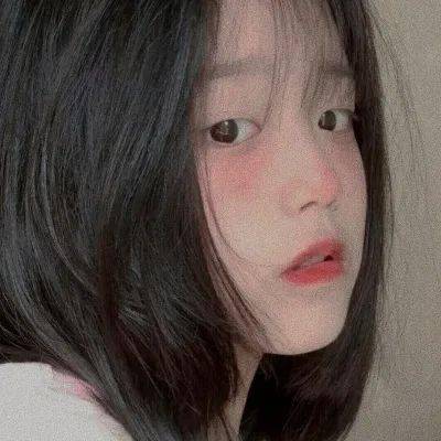 货车着火司机到消防站求助